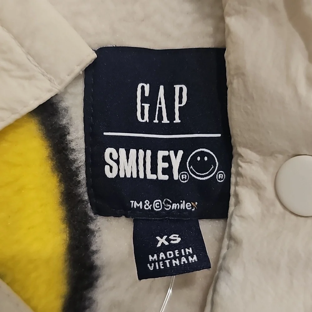 NWT Gap × Smiley Arctic Fleece Snap Button Pullover - Picture 7 of 7